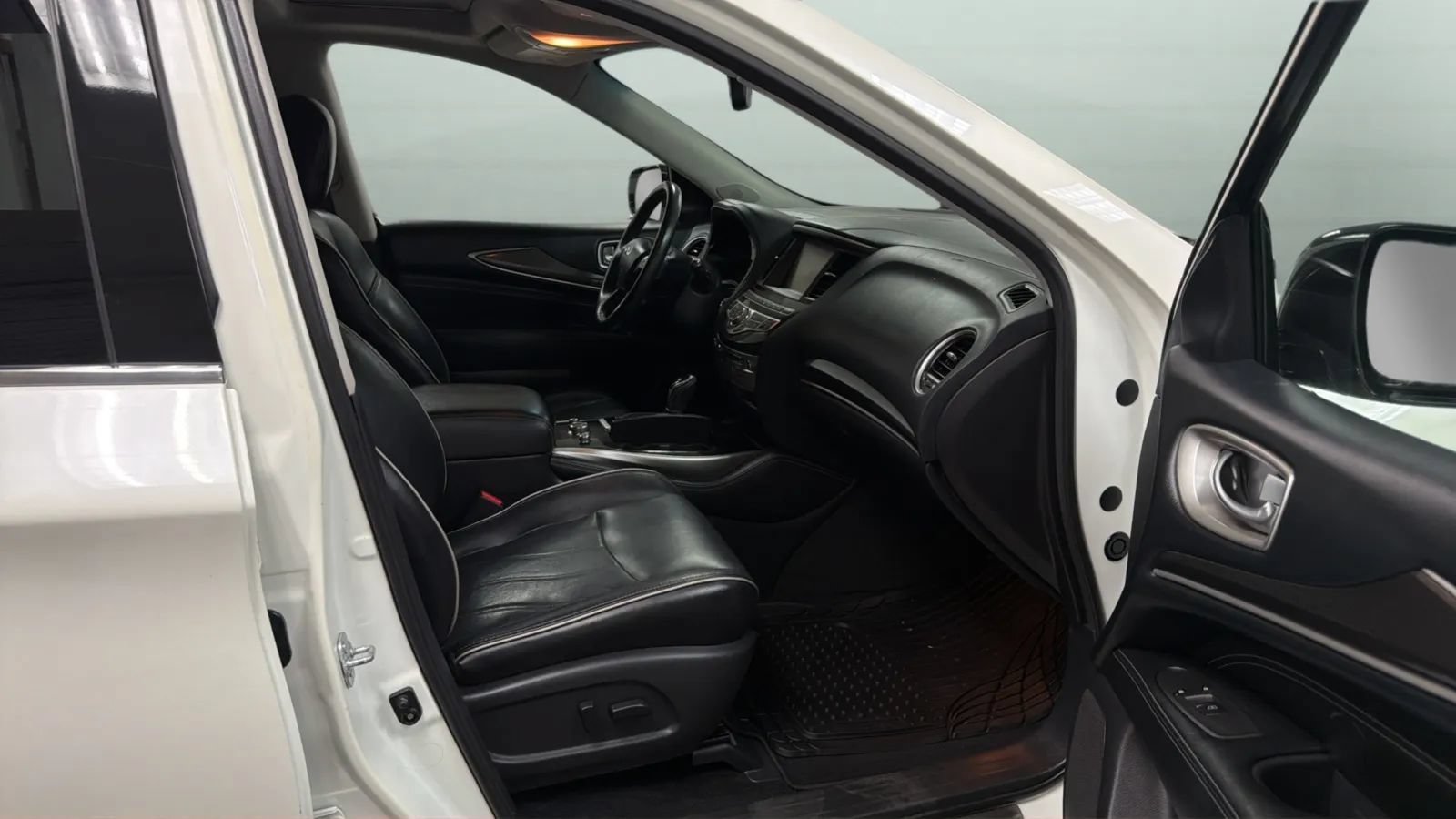 Used 2016 INFINITI QX60 FWD w/ Premium Plus Package image 22