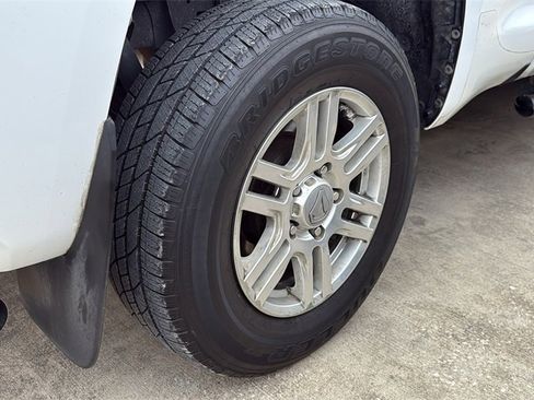 Used 2016 Toyota Tundra SR5 image 6