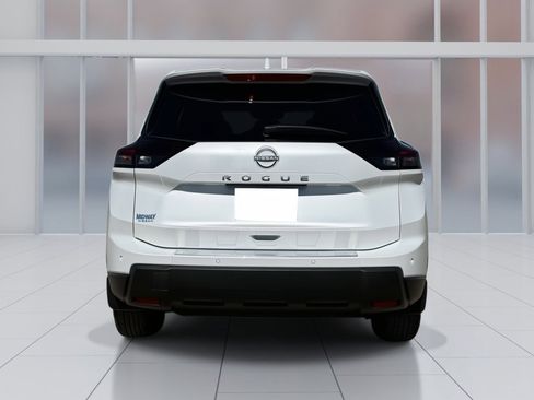 New 2026 Nissan Rogue SV image 4