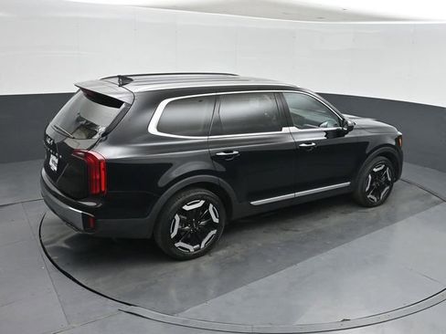 Used 2025 Kia Telluride S FWD image 32
