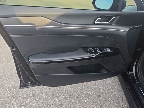 Used 2025 Kia K5 GT-Line image 11