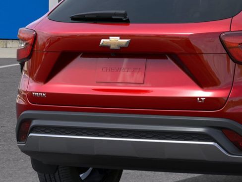 New 2026 Chevrolet Trax LT w/ LT Convenience Package FWD image 41
