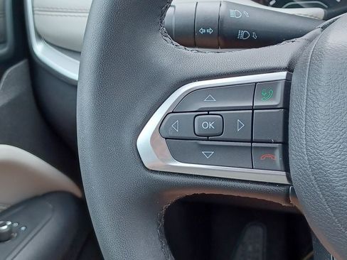 Used 2024 Jeep Compass Limited AWD/4WD image 12