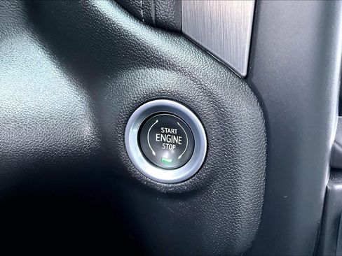 Used 2022 GMC Sierra 1500 Denali RWD image 35