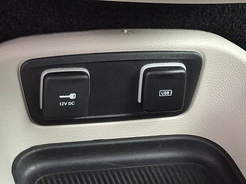 Used 2020 Chrysler Pacifica Touring-L Plus w/ Advanced Safetytec Group image 29