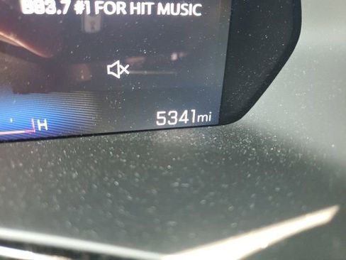 Used 2025 Chevrolet Colorado Z71 w/ Technology Package image 11