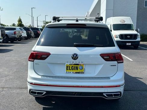 Certified 2022 Volkswagen Tiguan SEL R-Line AWD/4WD image 3