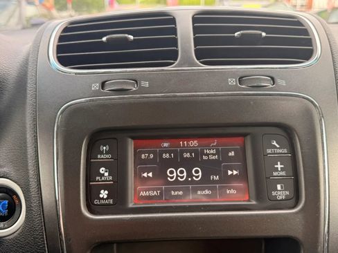 Used 2011 Dodge Journey Mainstreet w/ Popular Equipment Group AWD/4WD image 23