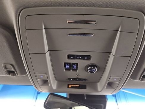 Used 2020 Chevrolet Tahoe Premier AWD/4WD image 26