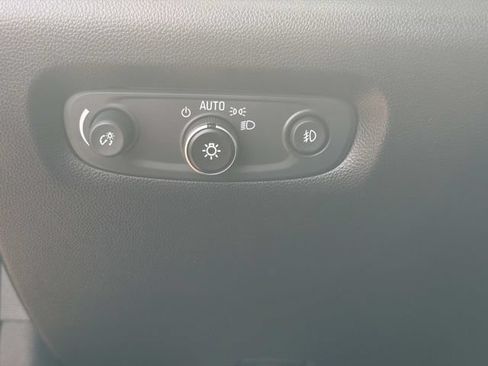 Used 2019 Chevrolet Traverse LT w/ LPO, Cargo Package FWD image 26