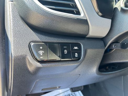 Used 2022 Kia Seltos LX AWD/4WD image 19