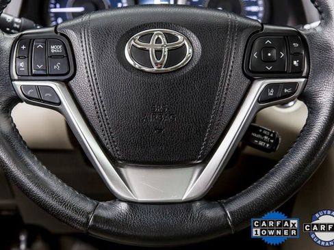Used 2020 Toyota Sienna XLE Premium image 26