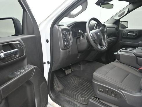 Used 2023 Chevrolet Silverado 1500 Custom Trail Boss AWD/4WD image 10