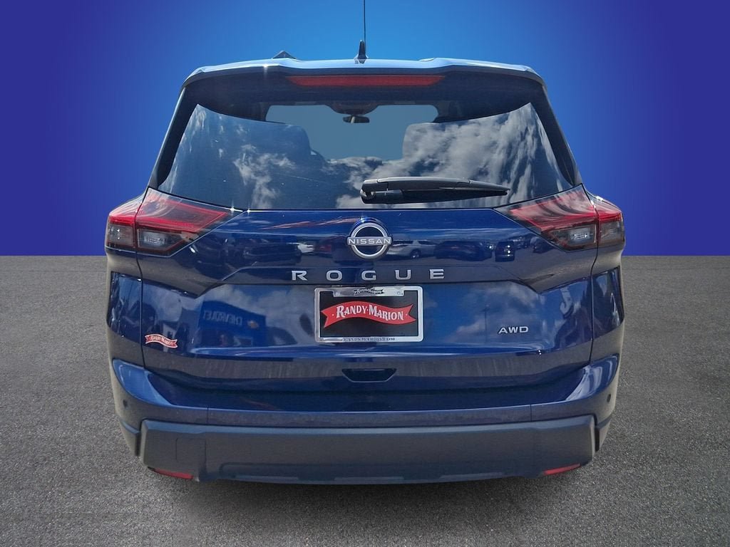 Used 2025 Nissan Rogue SV AWD/4WD image 5