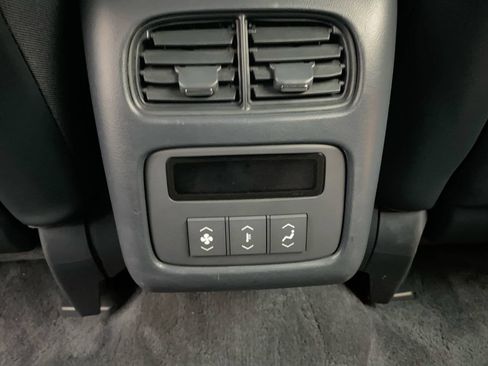 Used 2009 Cadillac DTS Limousine FWD image 24