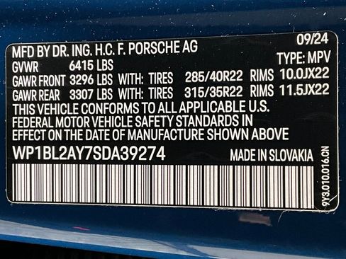 Used 2025 Porsche Cayenne S image 30