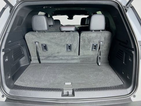 Used 2024 Chevrolet Traverse Z71 w/ Enhanced Driving Package image 26