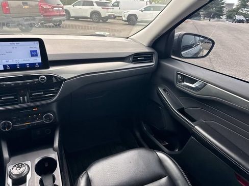 Used 2022 Ford Escape Titanium w/ Class II Trailer Tow Package AWD/4WD image 20
