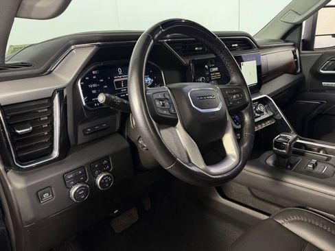 Used 2024 GMC Sierra 1500 Denali AWD/4WD image 19
