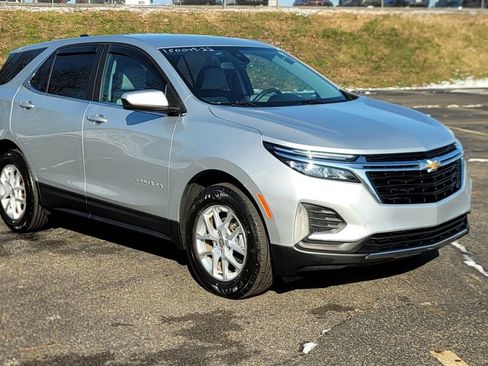 Used 2022 Chevrolet Equinox LT image 16