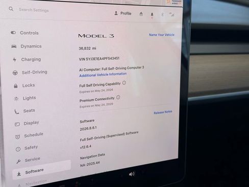 Used 2023 Tesla Model 3 Standard Range RWD image 18