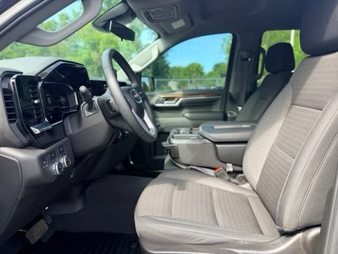 Used 2024 GMC Sierra 1500 Elevation AWD/4WD image 7