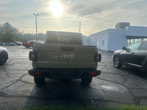 Used 2022 Jeep Gladiator Overland w/ Popular Equipment Package AWD/4WD image 6