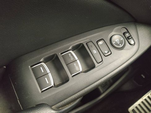 Used 2018 Honda Accord Sport image 27