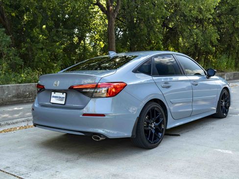 Used 2024 Honda Civic Sport image 9