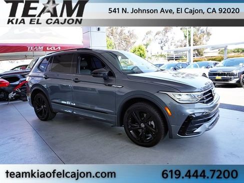 Used 2023 Volkswagen Tiguan SE R-Line FWD image 9