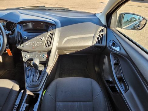 Used 2017 Ford Focus SE image 17