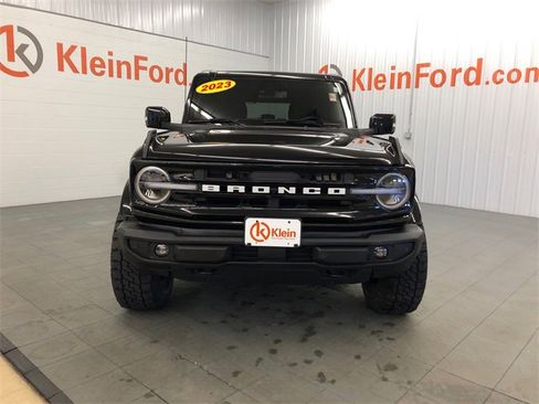 Used 2023 Ford Bronco Outer Banks image 2