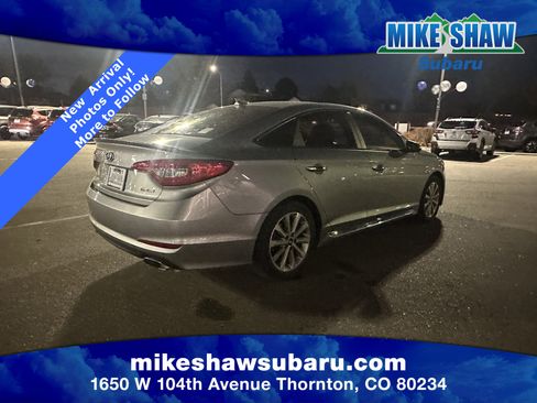 Used 2017 Hyundai Sonata Limited w/ Ultimate Package 04 image 5
