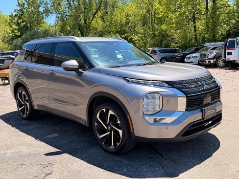Used 2022 Mitsubishi Outlander SEL AWD/4WD image 9