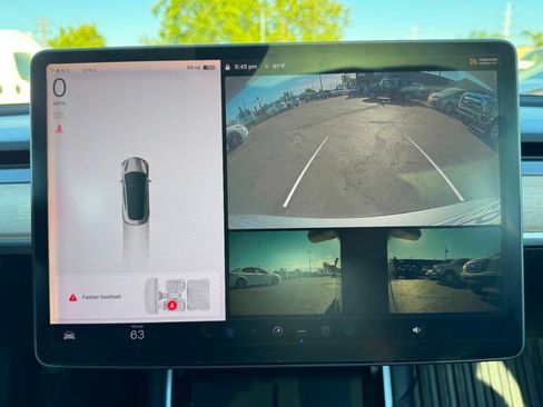 Used 2018 Tesla Model 3 Long Range RWD image 17