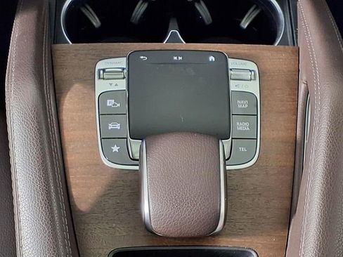 Used 2020 Mercedes-Benz GLE 350 4MATIC image 24