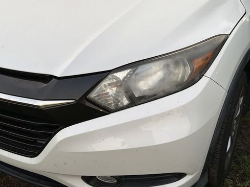 Used 2017 Honda HR-V EX image 4