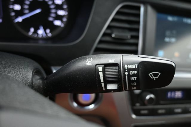 Used 2017 Hyundai Sonata Sport w/ Value Edition Package 02 FWD image 26