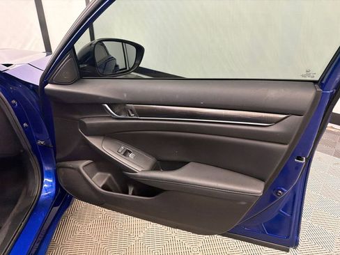 Used 2021 Honda Accord Sport image 15