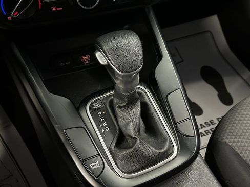 Used 2020 Kia Soul LX FWD image 16
