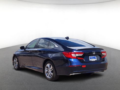 Used 2018 Honda Accord LX image 4