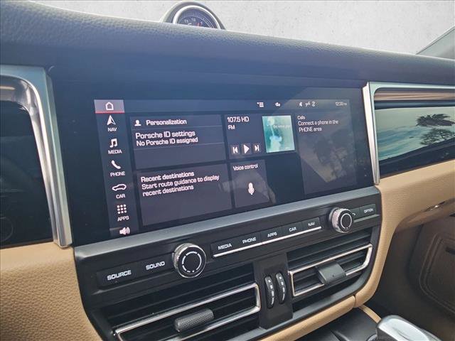 Used 2021 Porsche Macan AWD/4WD image 14