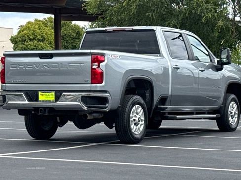 Used 2025 Chevrolet Silverado 2500 LT w/ Convenience Package AWD/4WD image 11