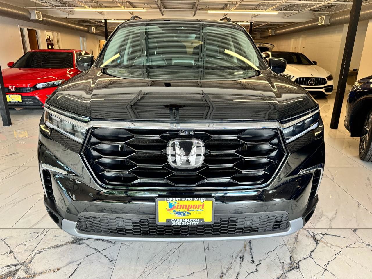 Used 2023 Honda Pilot Elite image 2
