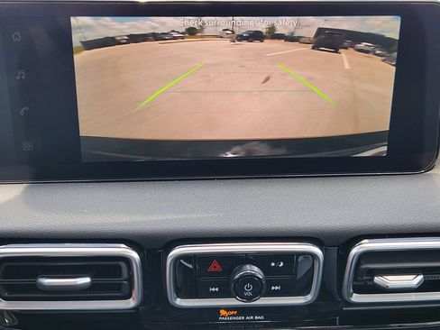 Used 2026 Nissan Sentra SV w/ SV Convenience Package FWD image 15