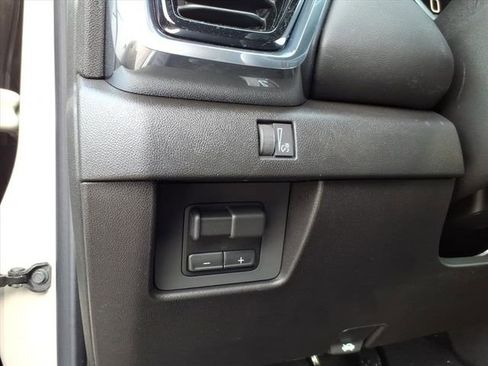 New 2026 GMC Canyon Elevation w/ Convenience Package image 29