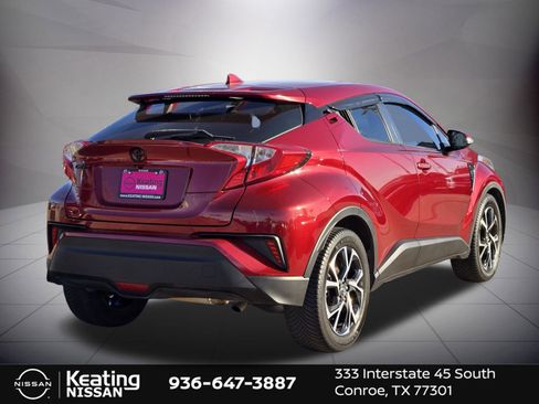 Used 2018 Toyota C-HR XLE image 3