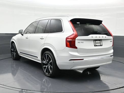 Certified 2024 Volvo XC90 B5 Plus image 3