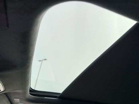 New 2026 Cadillac Vistiq Platinum image 16