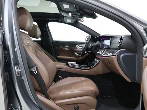 Used 2019 Mercedes-Benz E 63 AMG S image 44